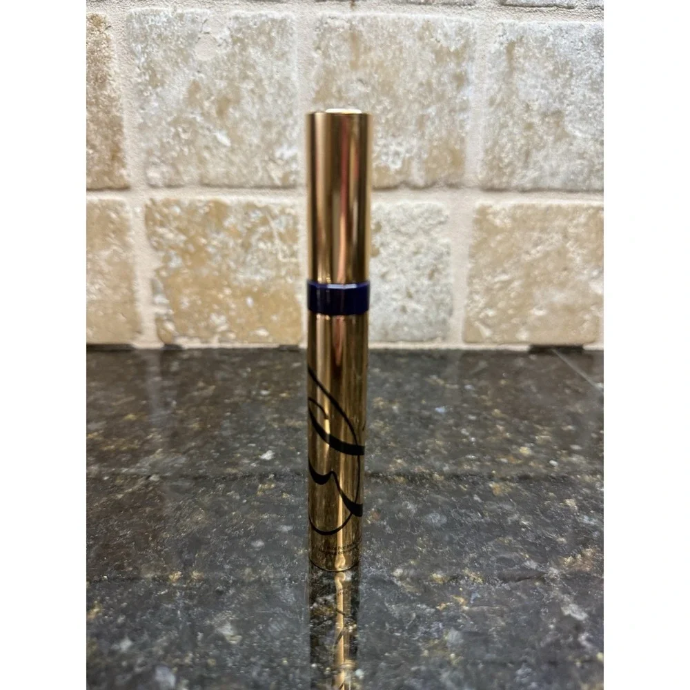 Estee Lauder Sumptuous Extreme Lash Multiplying Volume Mascara~ Extreme Black